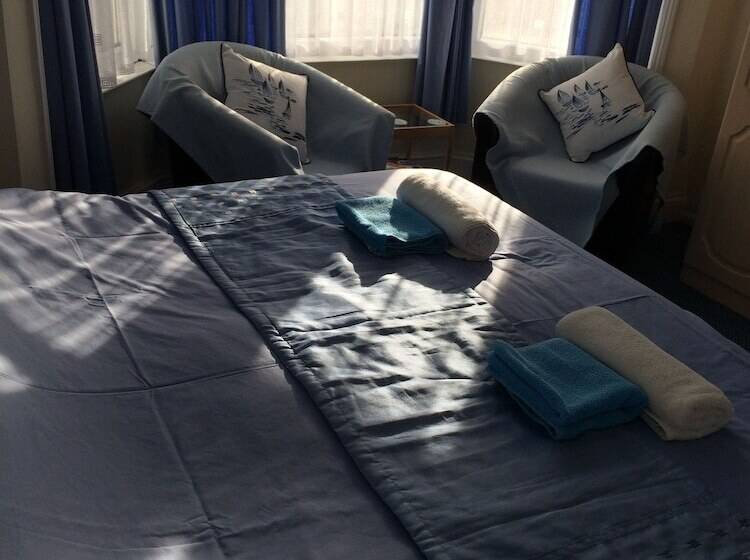 חדר סופריור, The Haldon Guest House