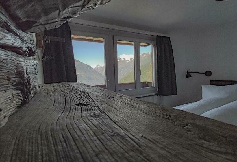 Номер Стандарт с Балконом, Berghotel Weisshorn