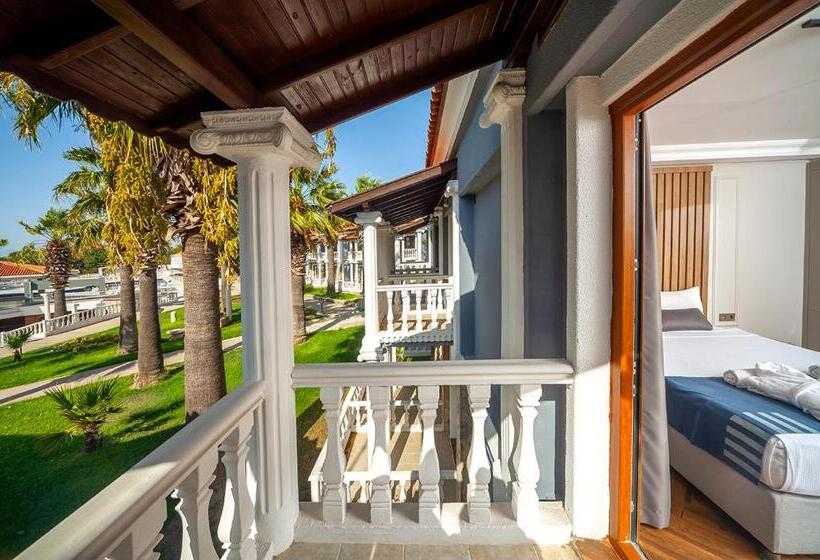 Трехместный Номер Deluxe, Lucas Didim Resort