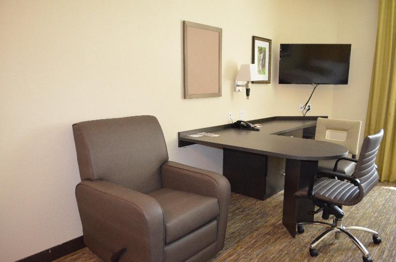 Люкс Кровать Кинг, Candlewood Suites San Antonio Airport, An Ihg