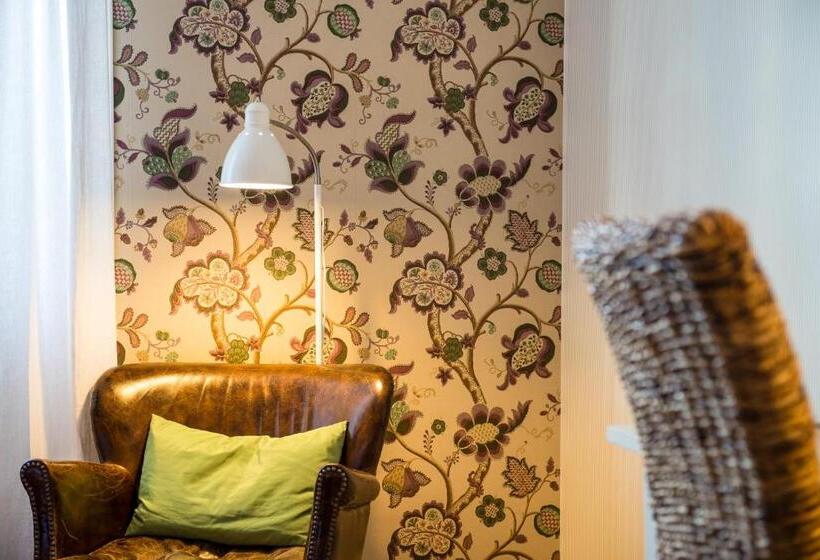 Классический Номер, Trosa Stadshotell & Spa
