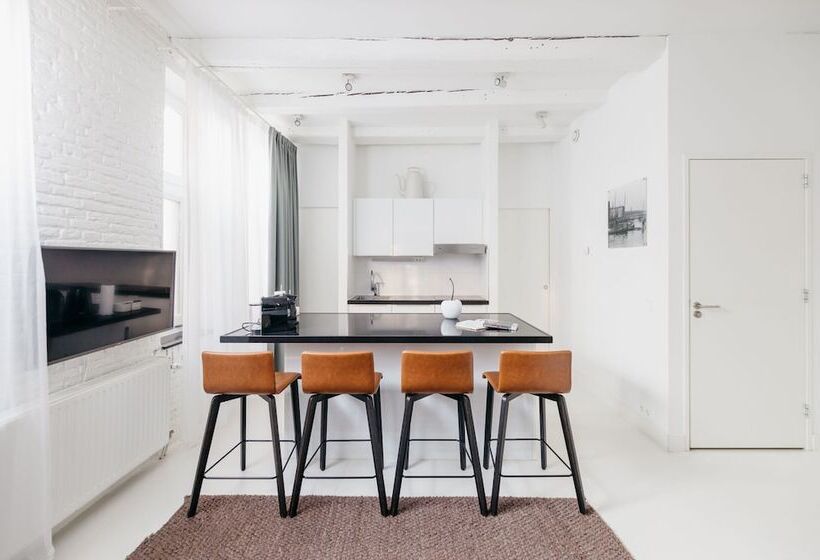1 Bedroom Comfort Apartment, Yays Amsterdam Salthouse Canal By Numa