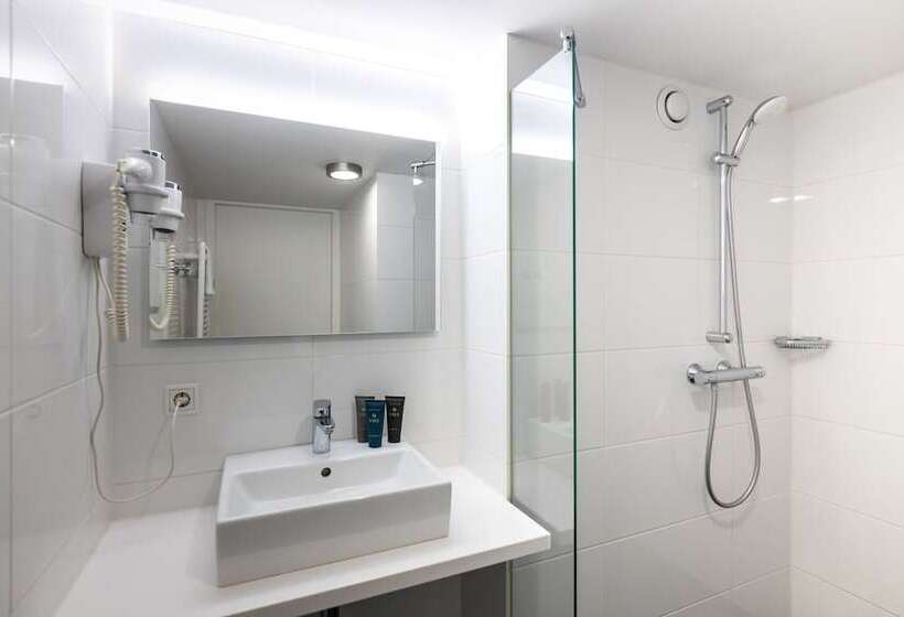 1 Bedroom Comfort Apartment, Yays Amsterdam Salthouse Canal By Numa