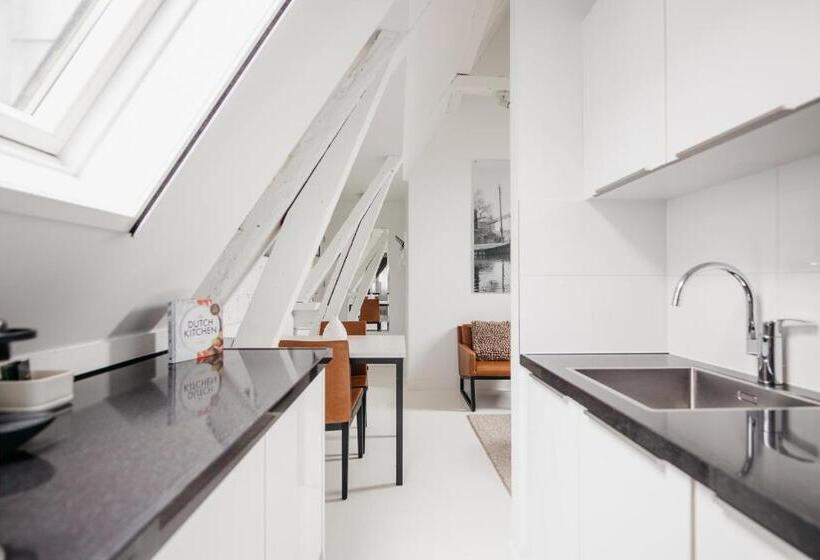 1 Bedroom Apartment, Yays Amsterdam Salthouse Canal By Numa