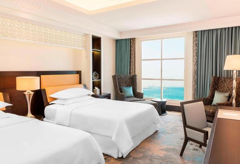 Номер Superior Вид на Море, Sheraton Sharjah Beach Resort And Spa