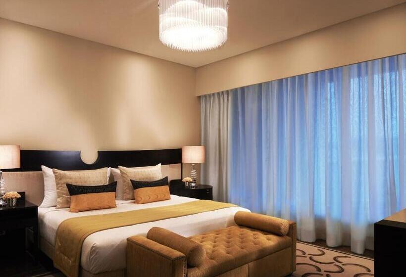 Club Room King Bed, Taj Santacruz
