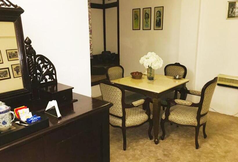 سوئیت با تخت بزرگ, The Chumbi Mountain Retreat & Spa