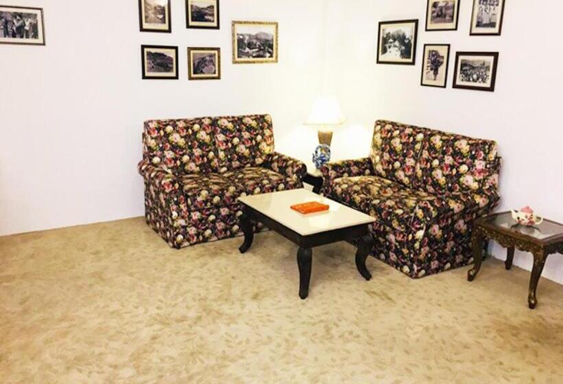 سوئیت با تخت بزرگ, The Chumbi Mountain Retreat & Spa