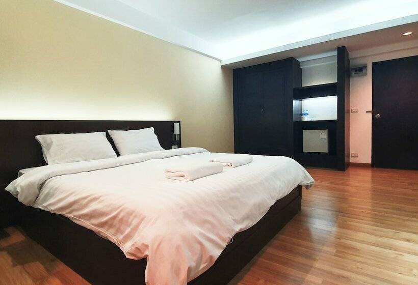 Quarto Superior, Next Bird Suite