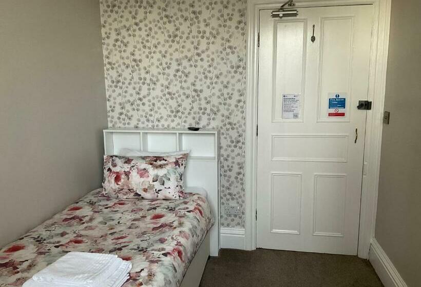 اتاق استاندارد یک نفره, Glenora Guest House