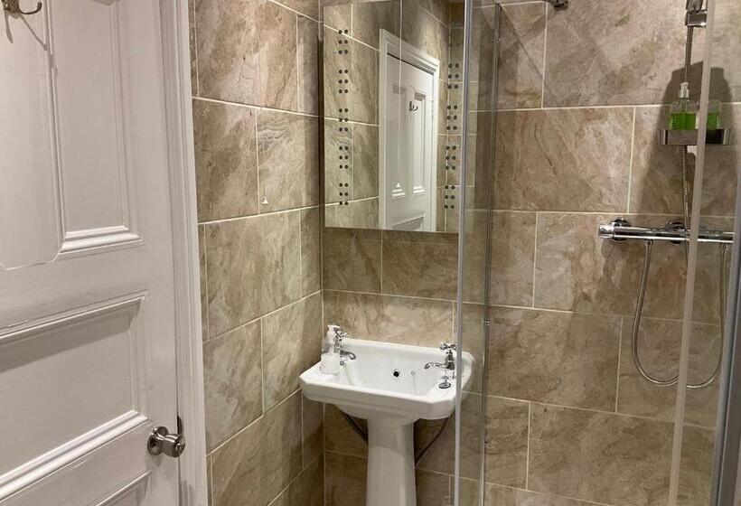 اتاق استاندارد با تخت بزرگ, Glenora Guest House