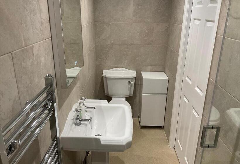 اتاق استاندارد, Glenora Guest House