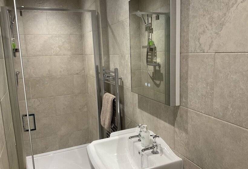 اتاق استاندارد, Glenora Guest House