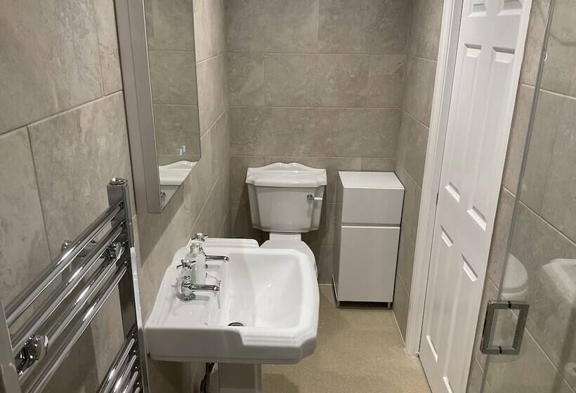 اتاق استاندارد, Glenora Guest House