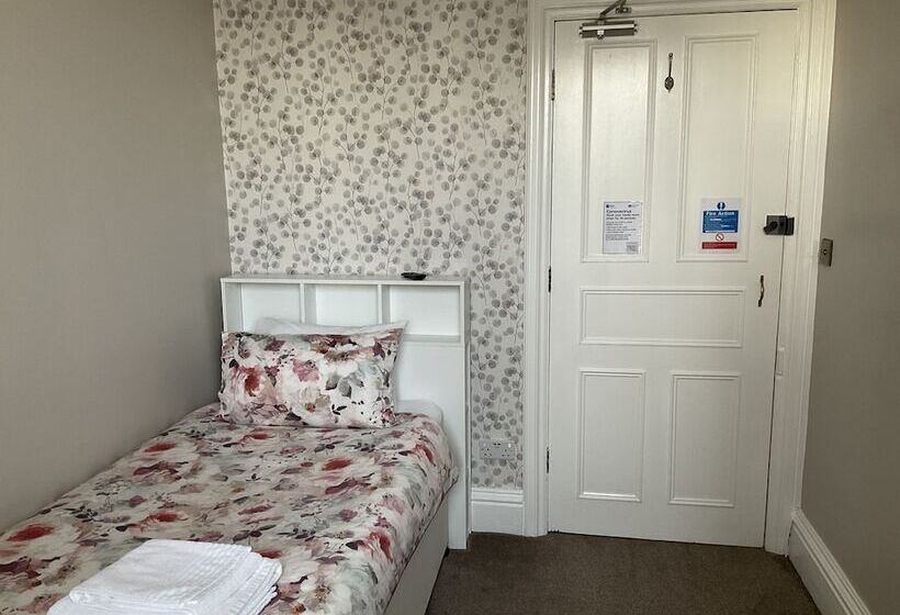 اتاق استاندارد یک نفره, Glenora Guest House