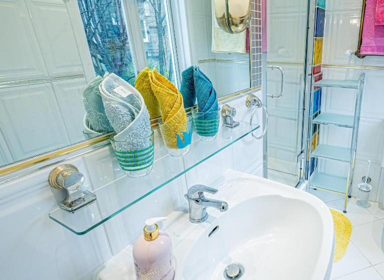 Трехместный Номер Классика, Dawson Place, Juliette's Bed And Breakfast