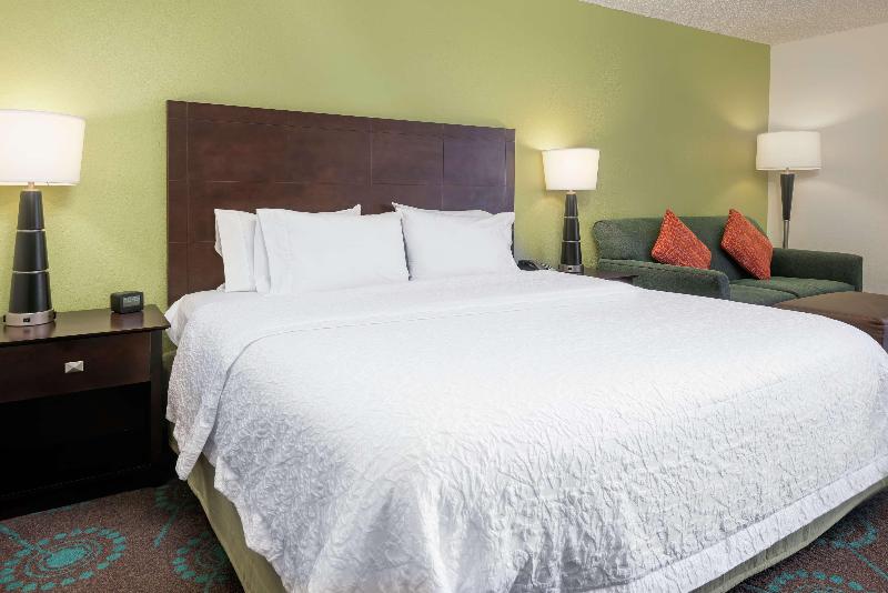 Номер Стандарт Адаптированный для Инвалидов, Holiday Inn Express Londonealing