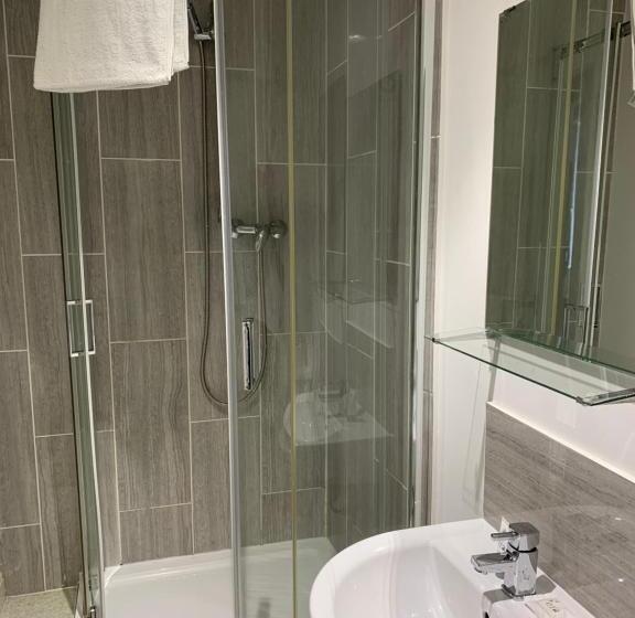 Номер Стандарт, Imperial Salford