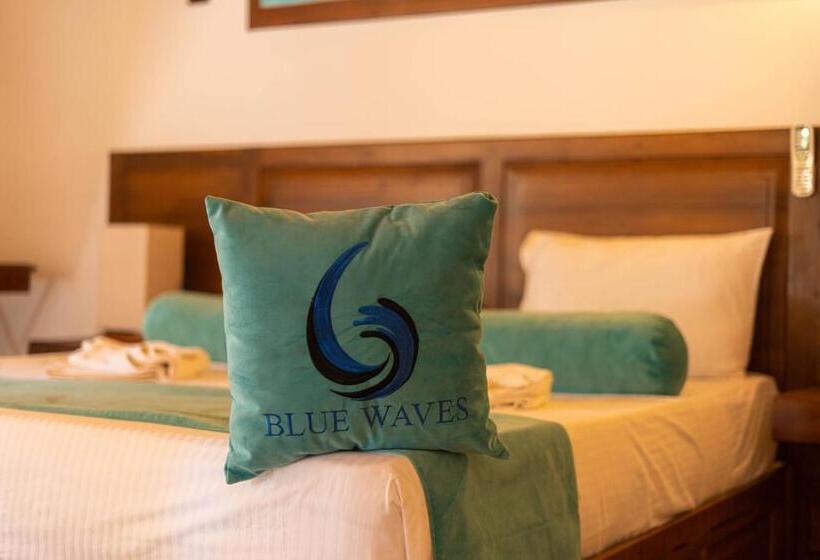 اتاق لوکس, Blue Waves Kite Surfing Beach Resort