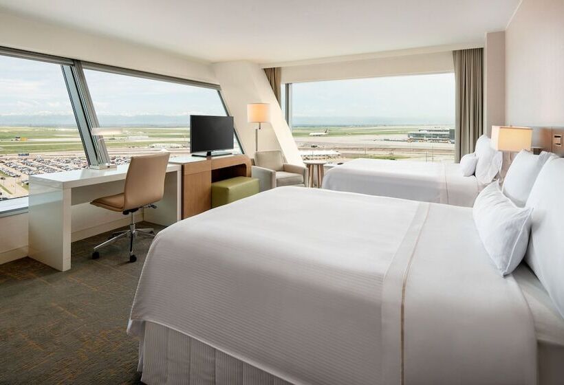Номер Deluxe, The Westin Denver International Airport