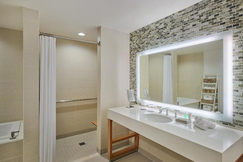 Номер Deluxe Адаптированный для Инвалидов, The Westin Denver International Airport