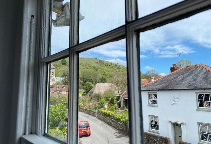 Номер Стандарт, Ye Olde George Inn  Badger Pubs