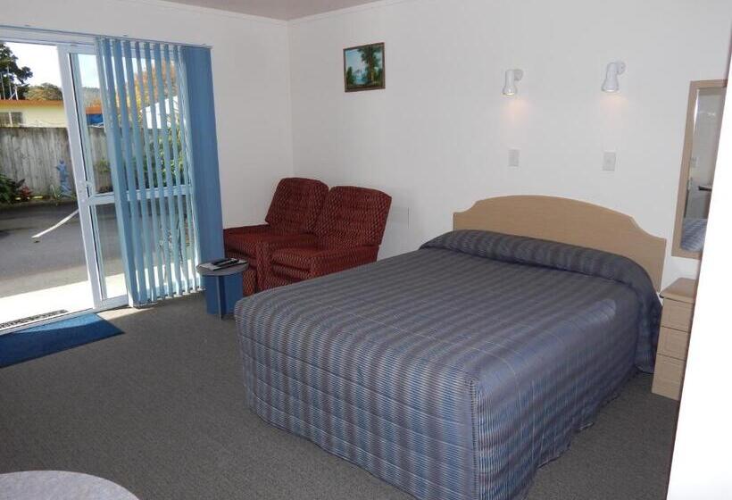 Студия Стандарт, Avenue Heights Motel