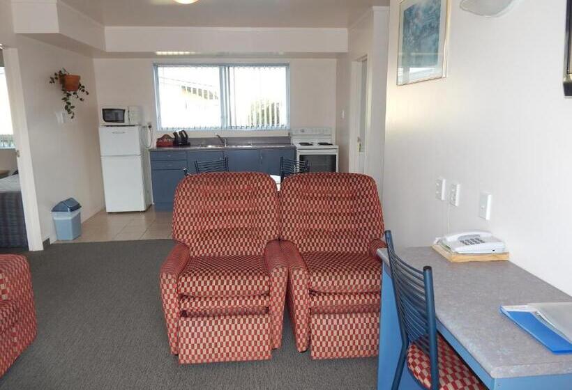 Апартаменты 2 Спальни, Avenue Heights Motel