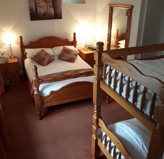 Семейный Номер, Beechwood B&b
