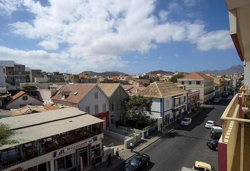 اتاق استاندارد با چشم‌انداز, Apart Hotel Avenida