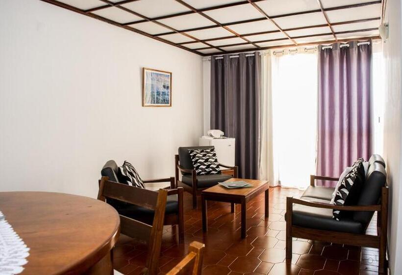 سوییت با چشم‌انداز دریا, Apart Hotel Avenida