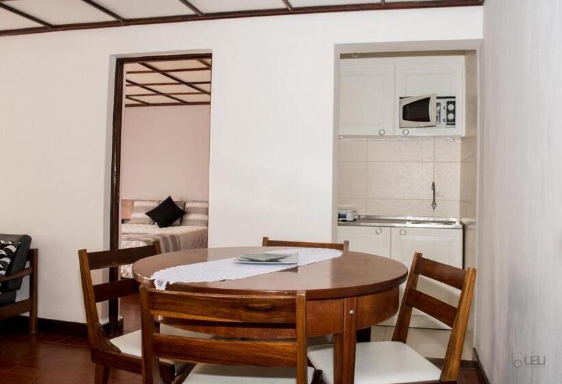 سوییت با چشم‌انداز دریا, Apart Hotel Avenida