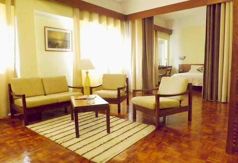 سوییت با چشم‌انداز دریا, Apart Hotel Avenida
