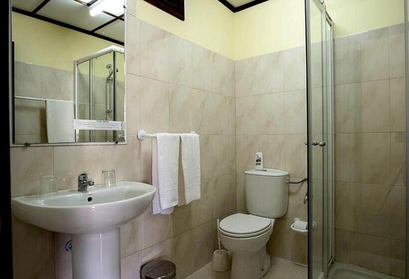 سوییت با چشم‌انداز دریا, Apart Hotel Avenida
