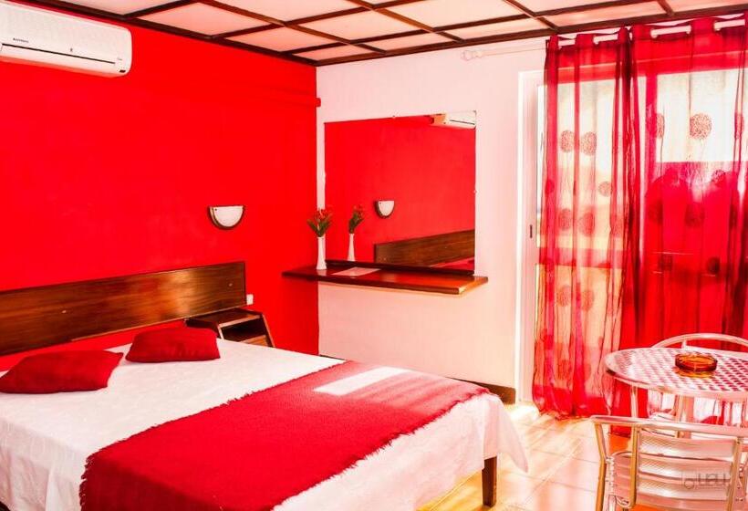 سوییت با چشم‌انداز دریا, Apart Hotel Avenida