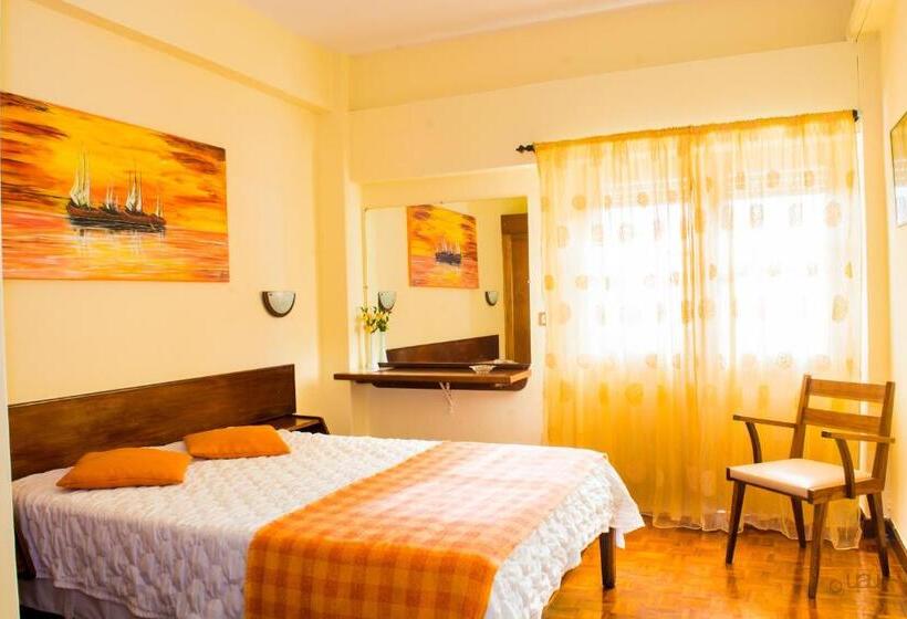اتاق استاندارد با بالکن و چشم‌انداز دریا, Apart Hotel Avenida