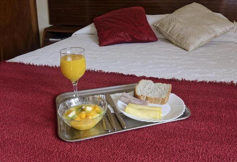 اتاق استاندارد با بالکن و چشم‌انداز دریا, Apart Hotel Avenida