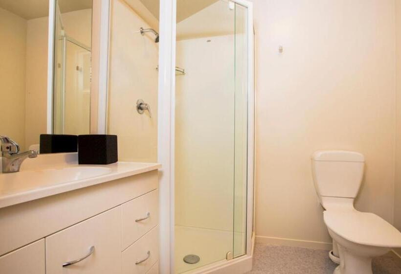 سوییت اجرایی, Greenlane Suites