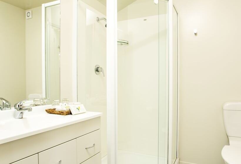 سوییت, Greenlane Suites