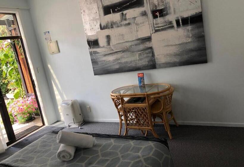 スタンダードルーム, Opononi Lighthouse Motel
