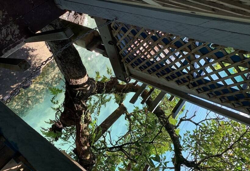 کلبه ییلاقی, Lusia's Lagoon Chalets