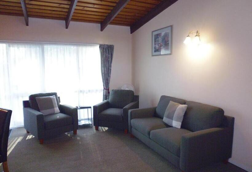 Апартаменты 1 Спальня, Spa Lodge Motel