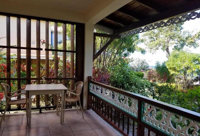 اتاق سوپریور با تخت بزرگ, Gingerbread Suites