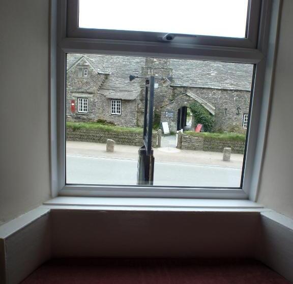Standard room with outdoor bath, King Arthurs Arms