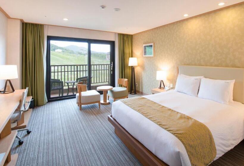 Номер Стандарт Вид на Горы, Holiday Inn Resort Alpensia Pyeongchang, An Ihg