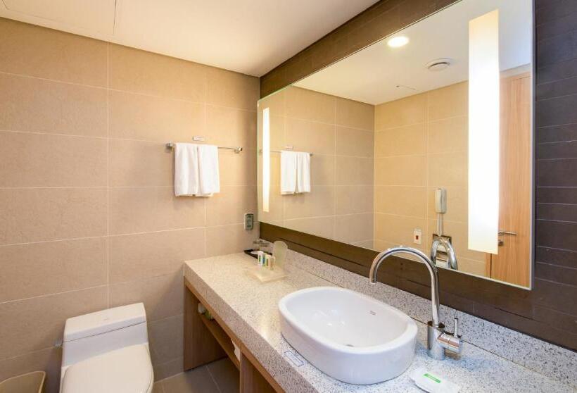 Номер Стандартный с Видом, Holiday Inn Resort Alpensia Pyeongchang, An Ihg