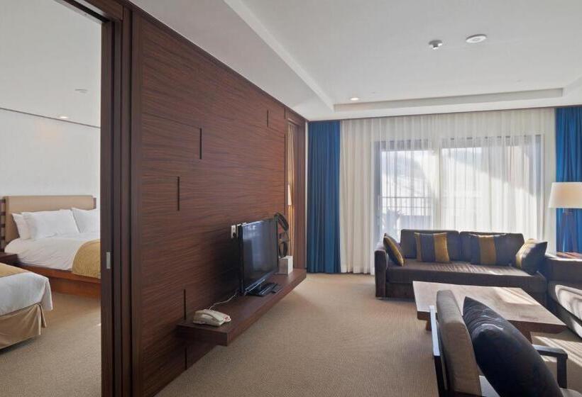 Люкс с Террасой, Holiday Inn Resort Alpensia Pyeongchang, An Ihg