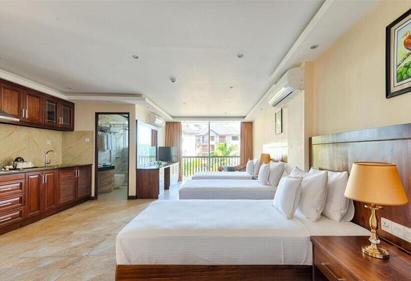Habitación Triple Estándar, Serene Kandy