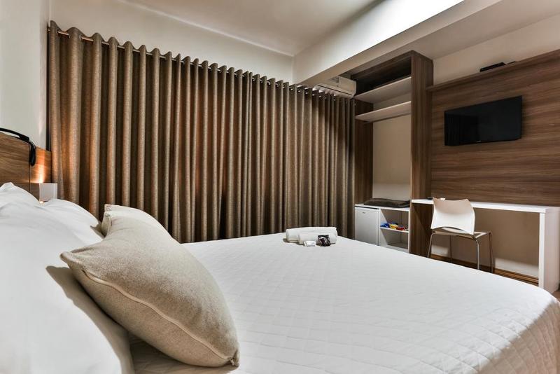 디럭스 룸, Zallon Hotel Executivo