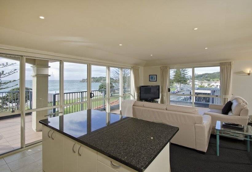 Апартаменты Пентхаус 1 Спальня, Pavilion Beachfront Apartments
